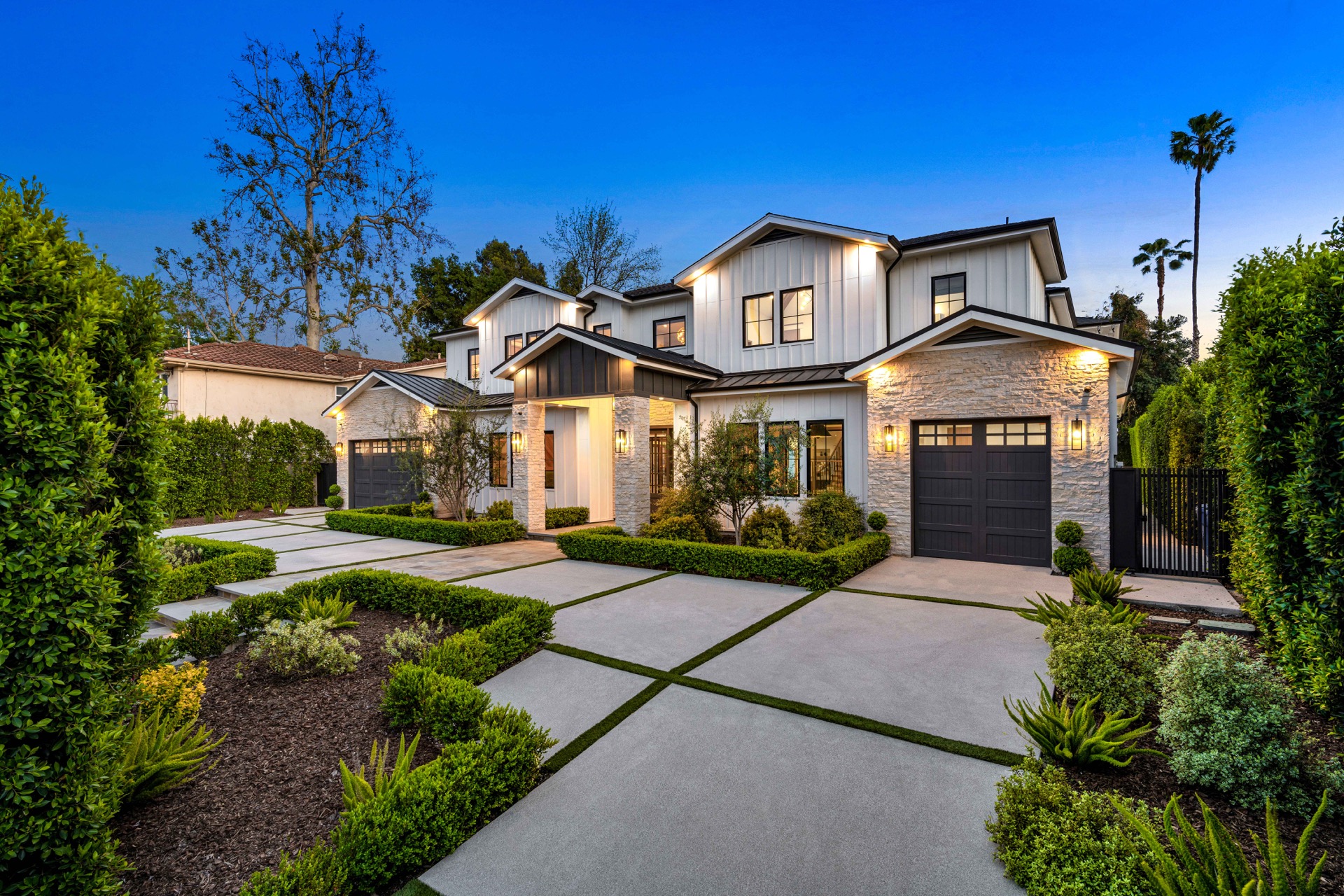 Frizelle Real Estate Group hero
